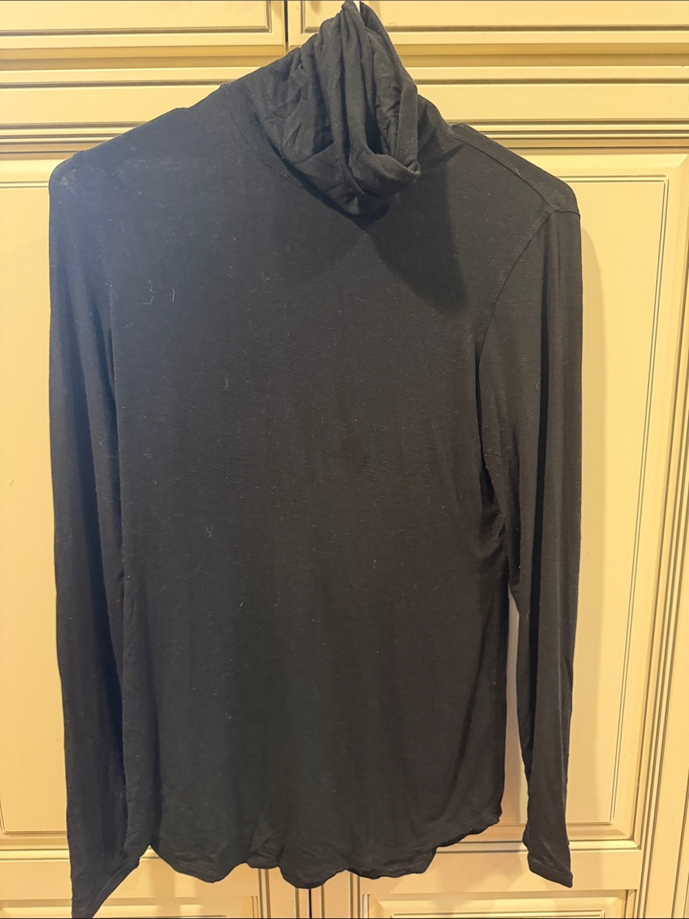 Women’s Kit and Ace Black Turtleneck Long-Sleeve light weight sweater